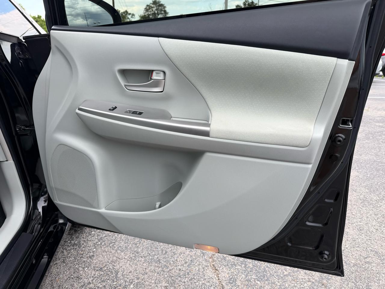 Toyota Prius V Three 2014