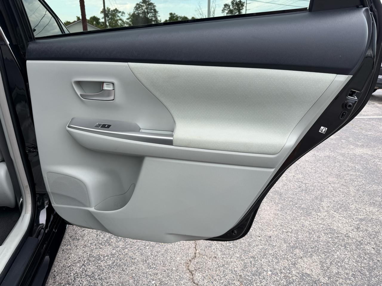 Toyota Prius V Three 2014