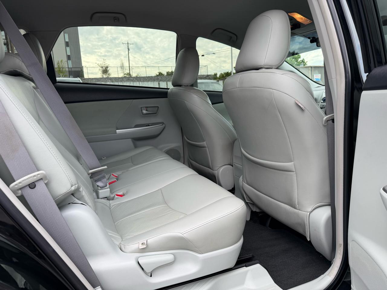 Toyota Prius V Three 2014
