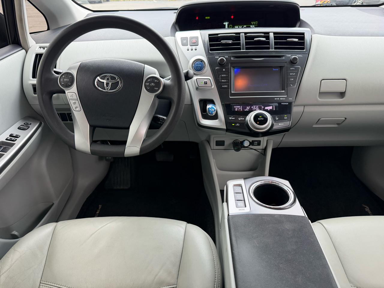 Toyota Prius V Three 2014