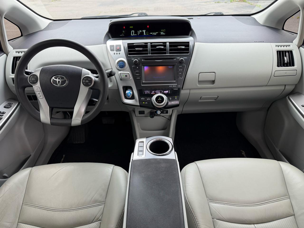 Toyota Prius V Three 2014