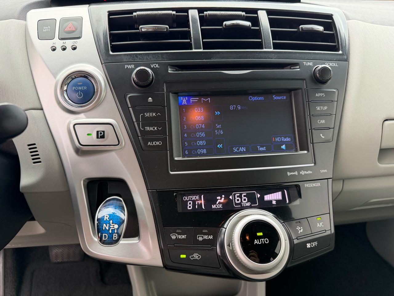 Toyota Prius V Three 2014