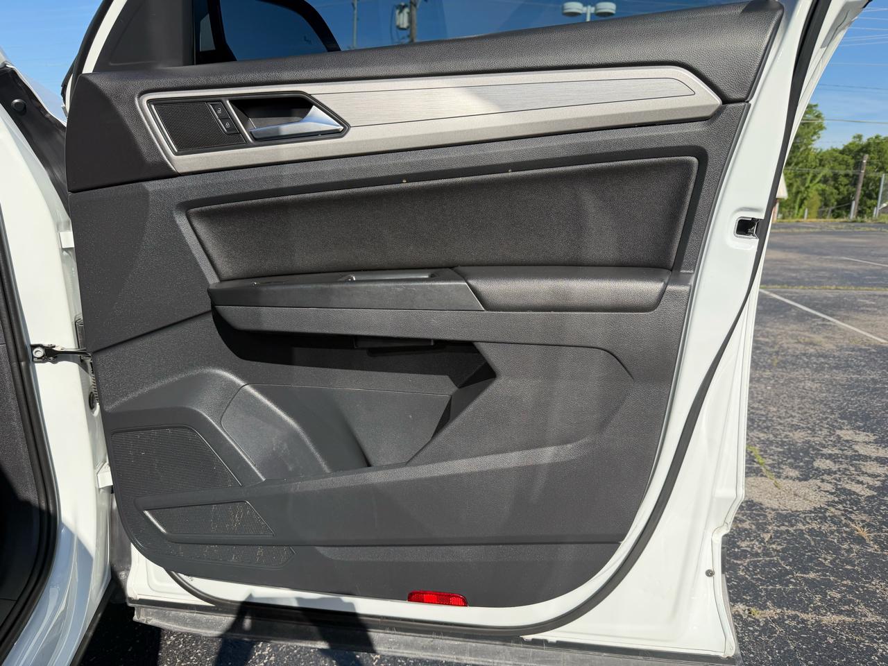 Volkswagen Atlas SE w/Technology 2020