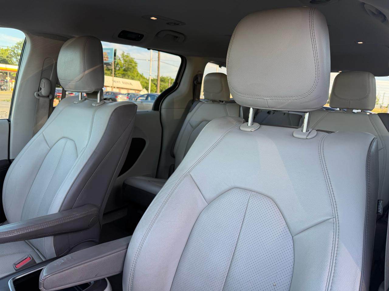 Chrysler Pacifica Touring-L Plus 2017