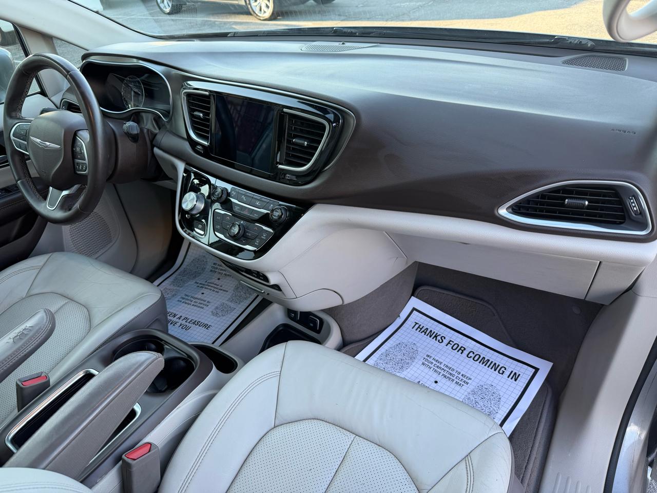 Chrysler Pacifica Touring-L Plus 2017