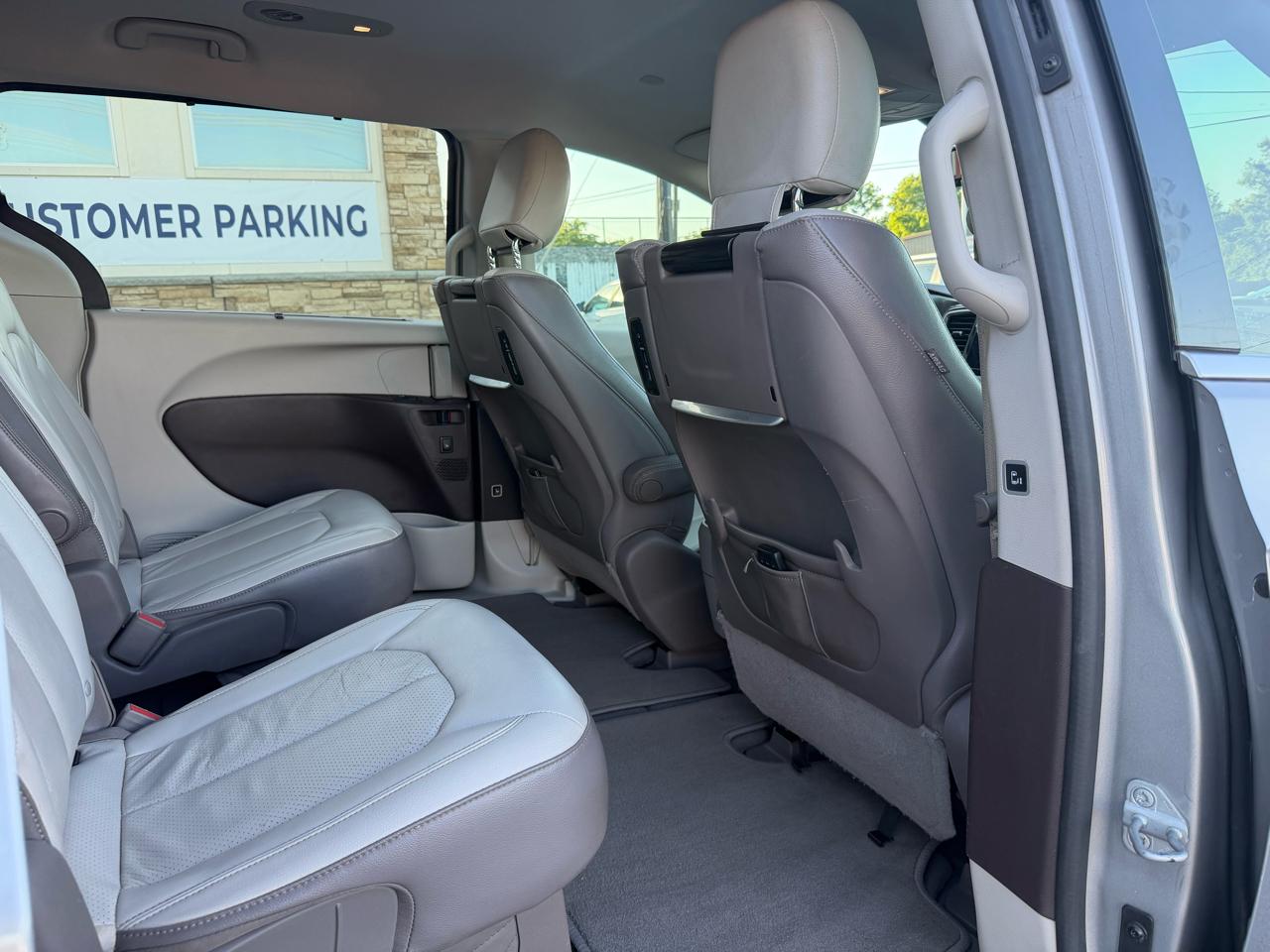Chrysler Pacifica Touring-L Plus 2017