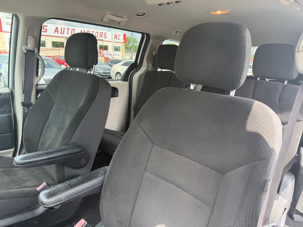 Dodge Grand Caravan SE 2017