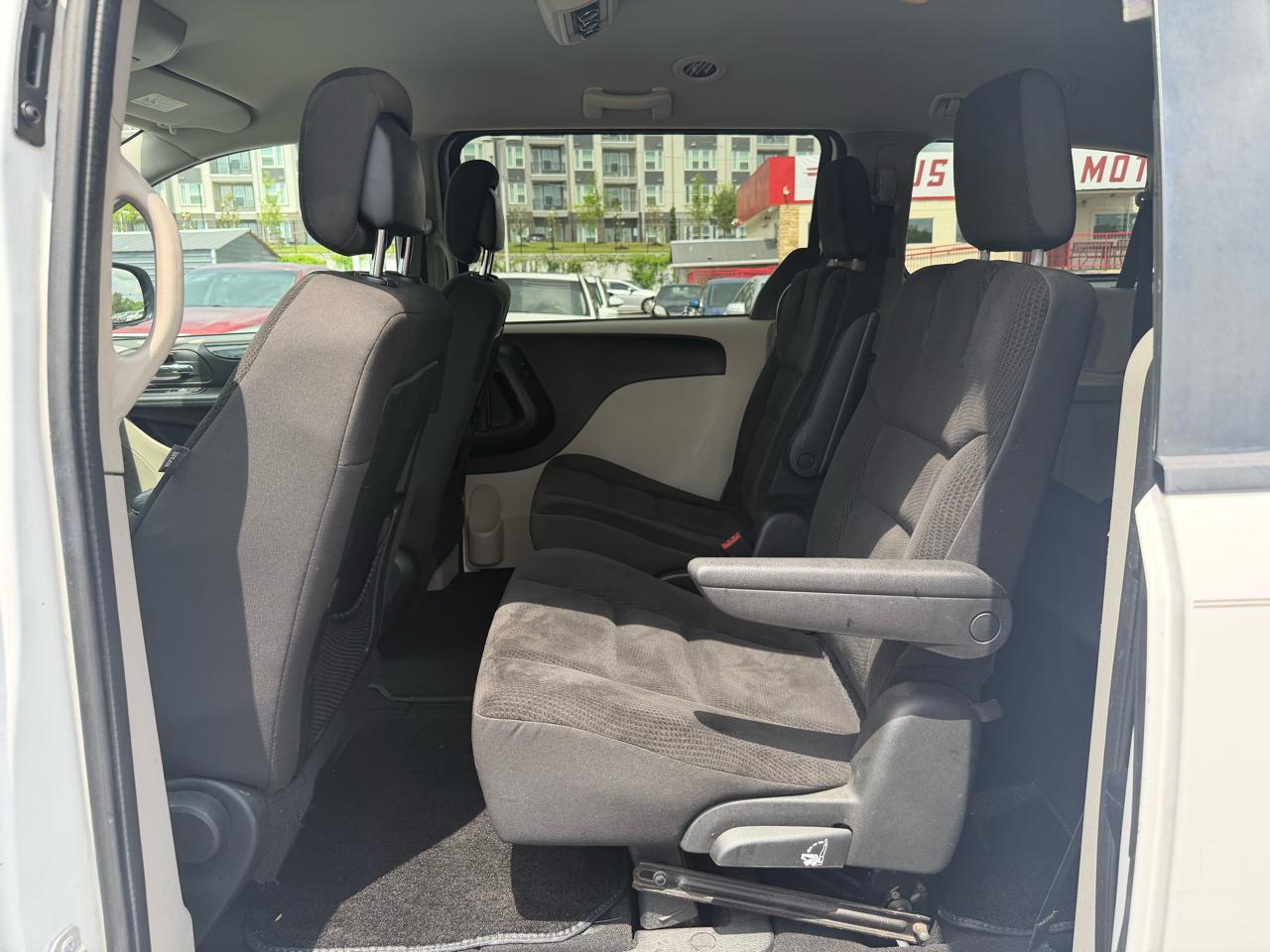 Dodge Grand Caravan SE 2017