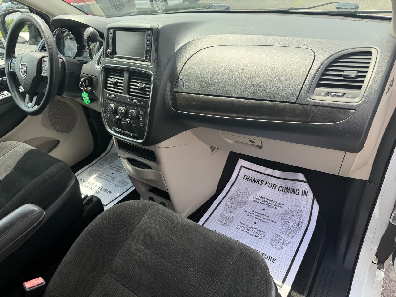 Dodge Grand Caravan SE 2017