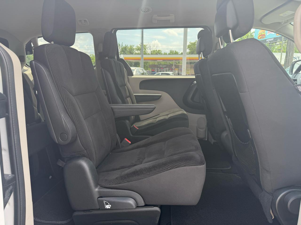 Dodge Grand Caravan SE 2017