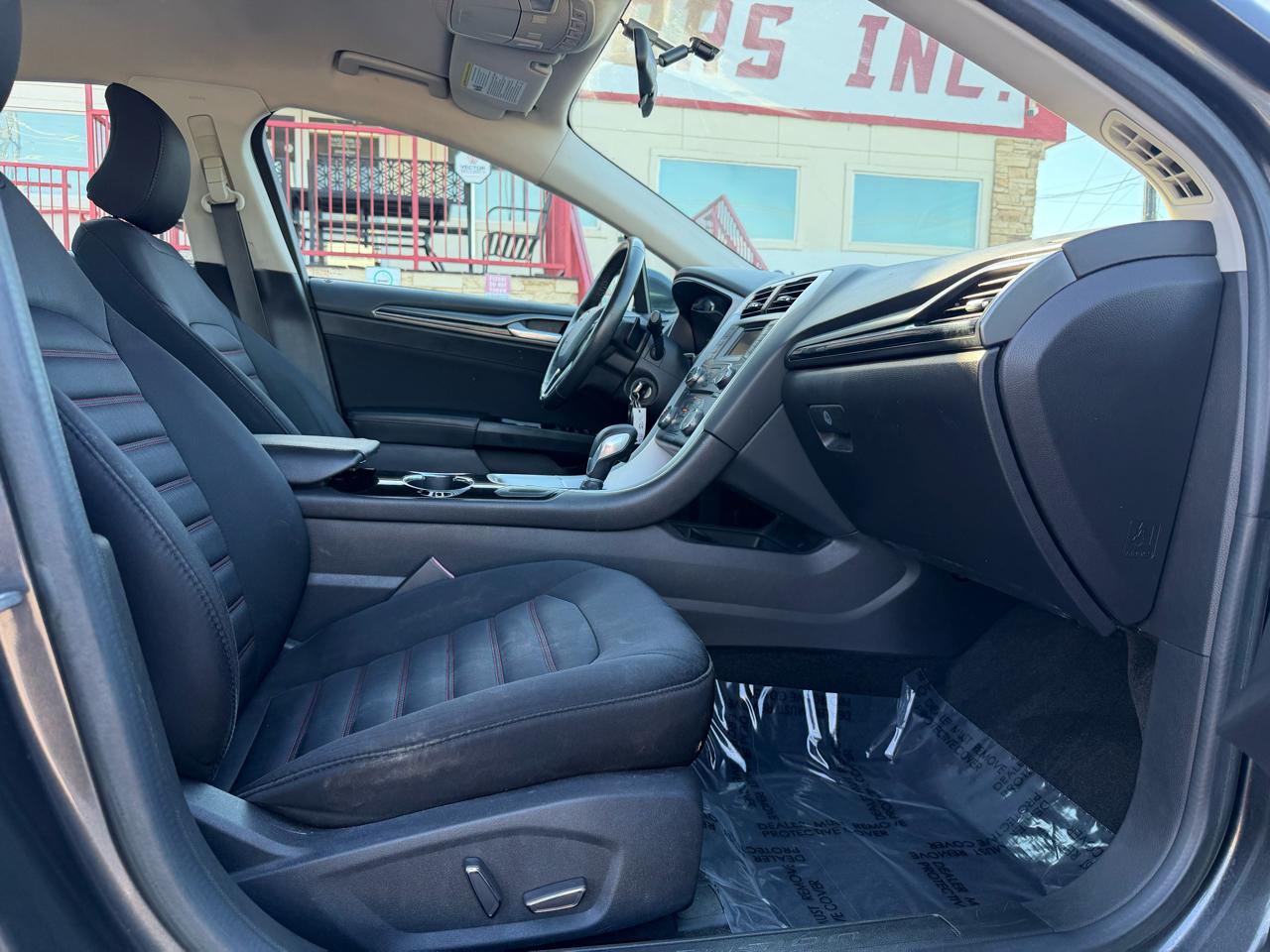 Ford Fusion SE AWD 2015