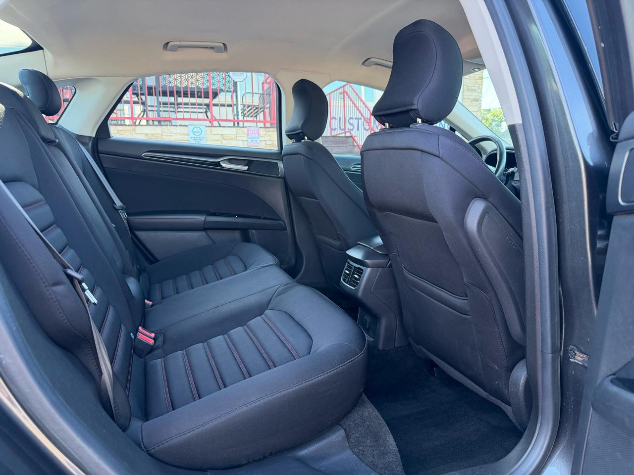 Ford Fusion SE AWD 2015