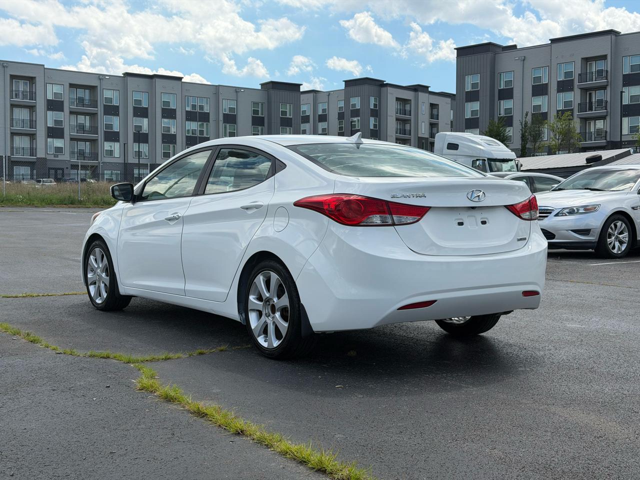 Hyundai Elantra Limited 2013