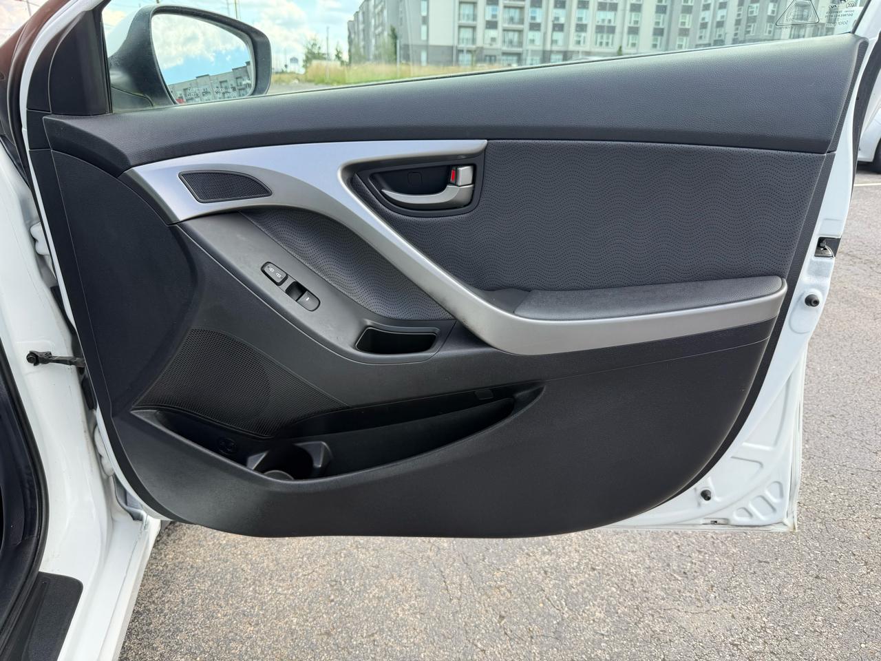 Hyundai Elantra Limited 2013