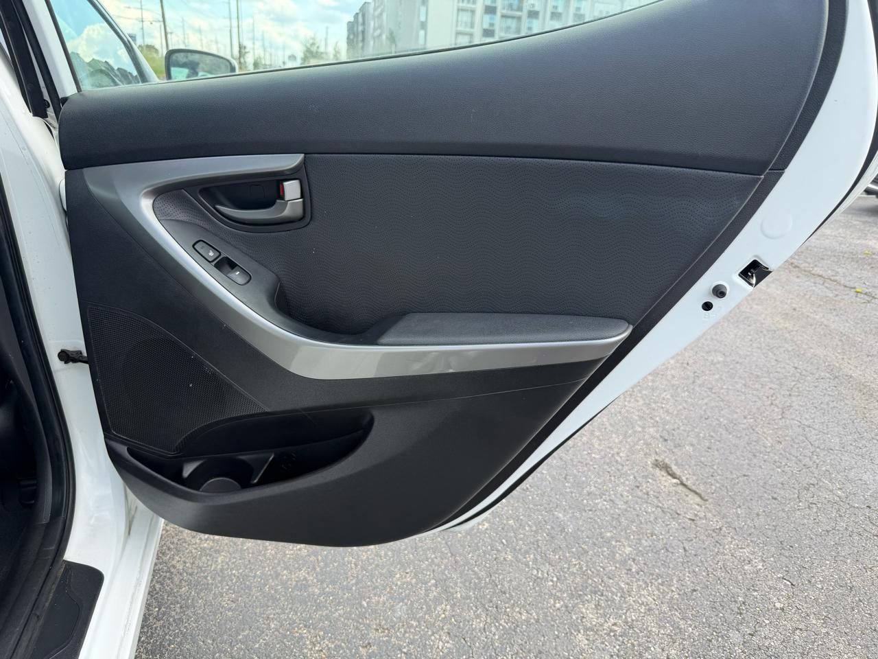 Hyundai Elantra Limited 2013