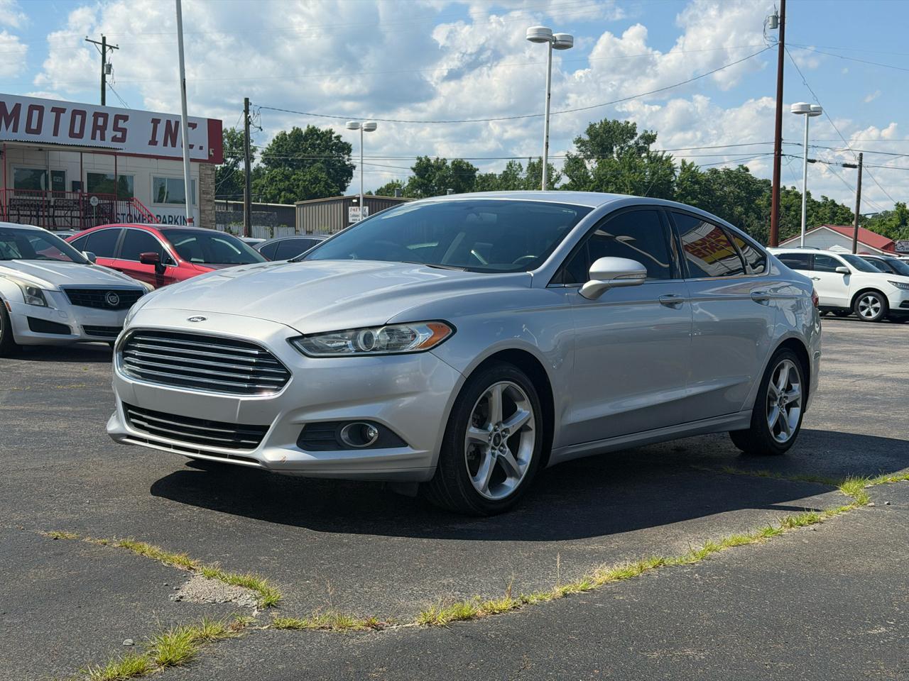 Ford Fusion SE 2016