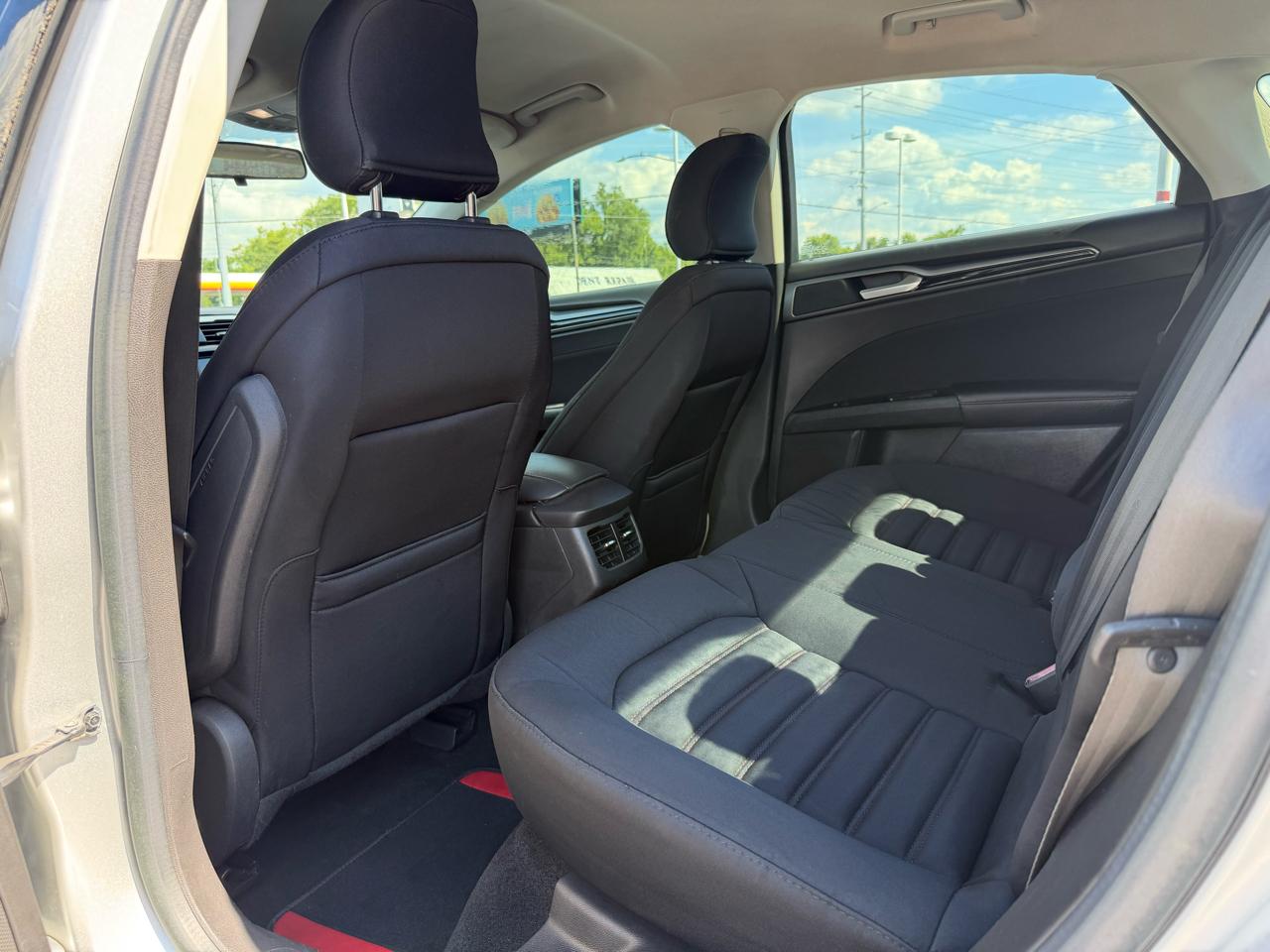 Ford Fusion SE 2016