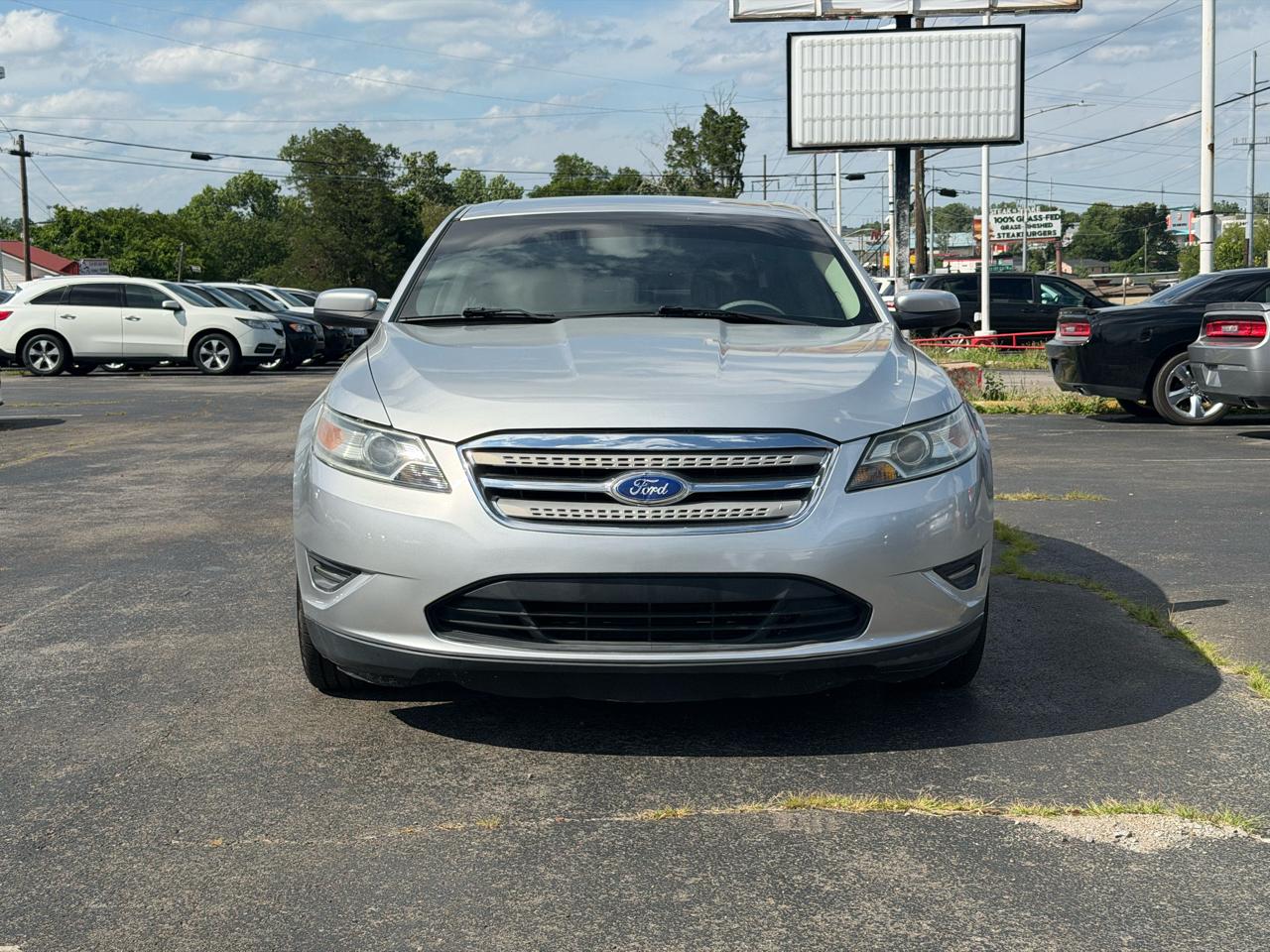 Ford Taurus SEL FWD 2012