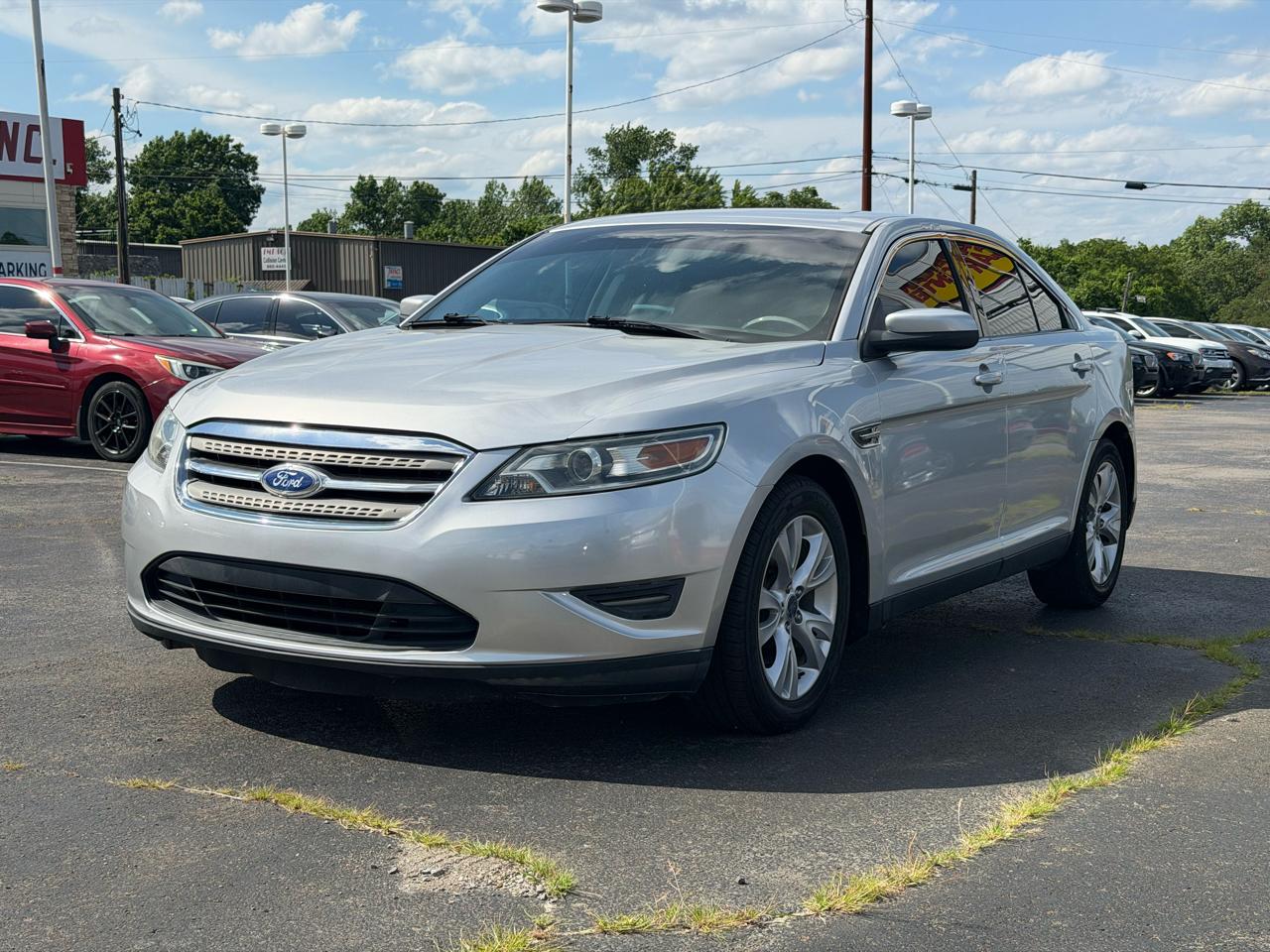 Ford Taurus SEL FWD 2012