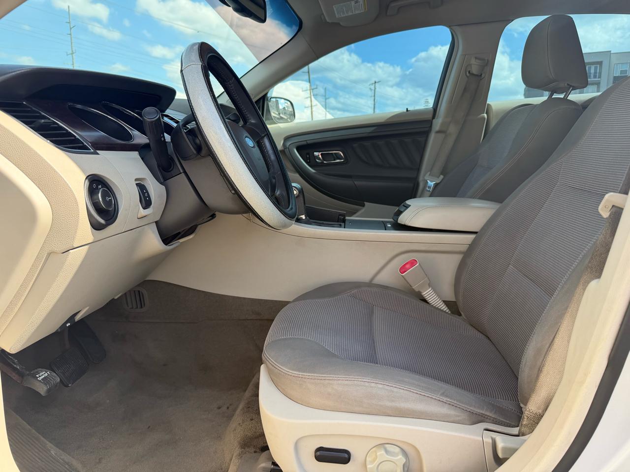 Ford Taurus SEL FWD 2012