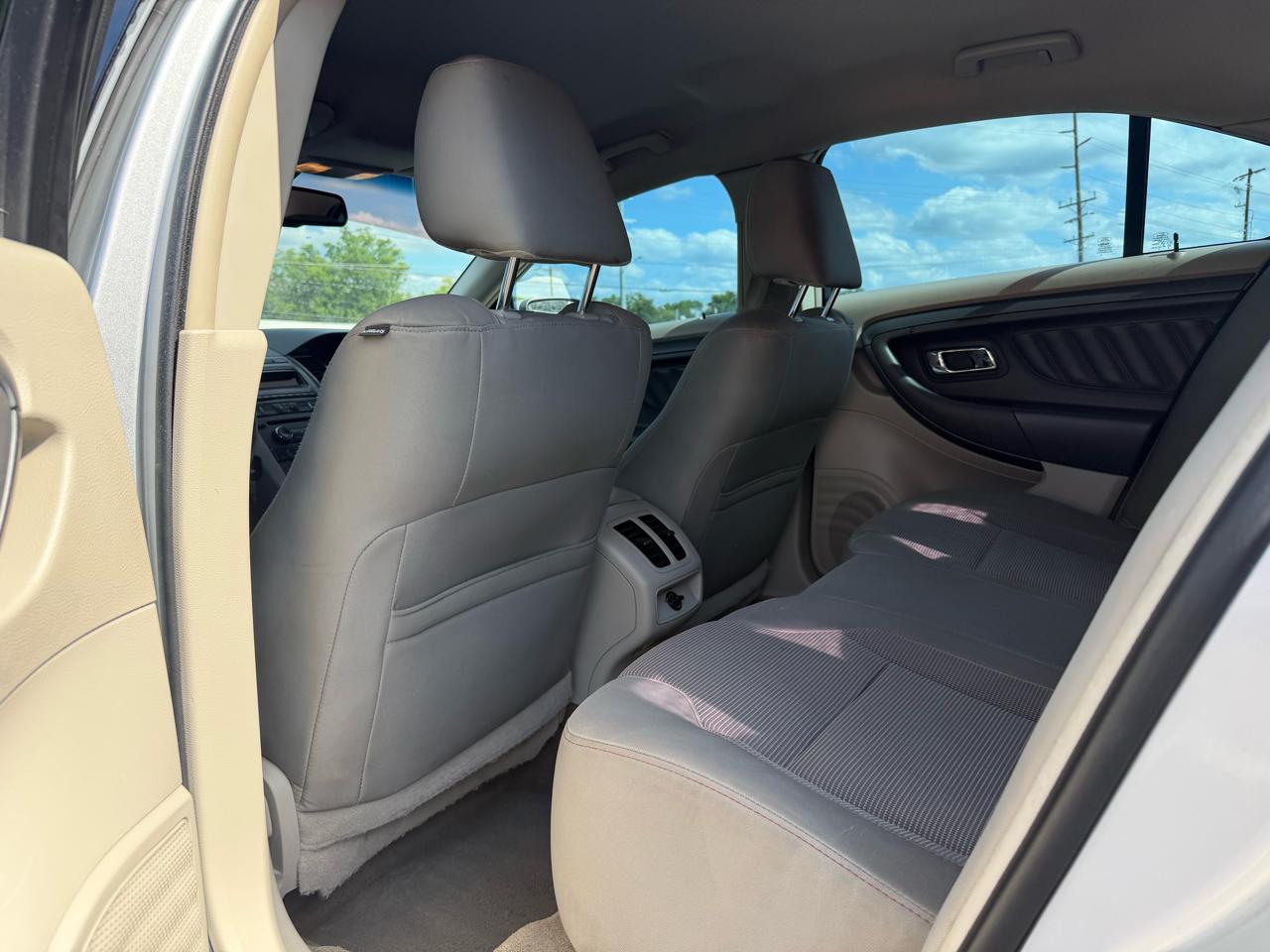 Ford Taurus SEL FWD 2012