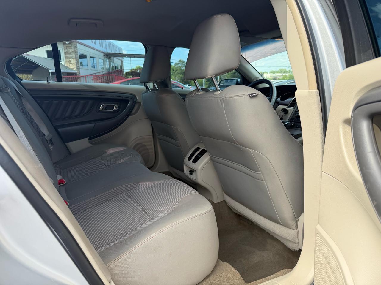 Ford Taurus SEL FWD 2012