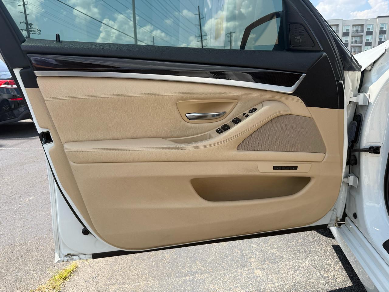 BMW 5-Series 535i 2013