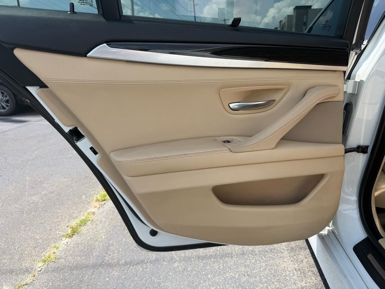 BMW 5-Series 535i 2013