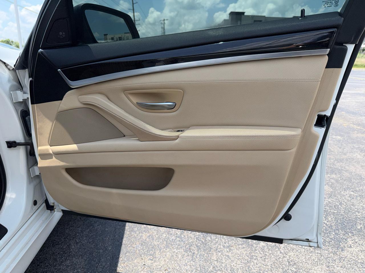 BMW 5-Series 535i 2013