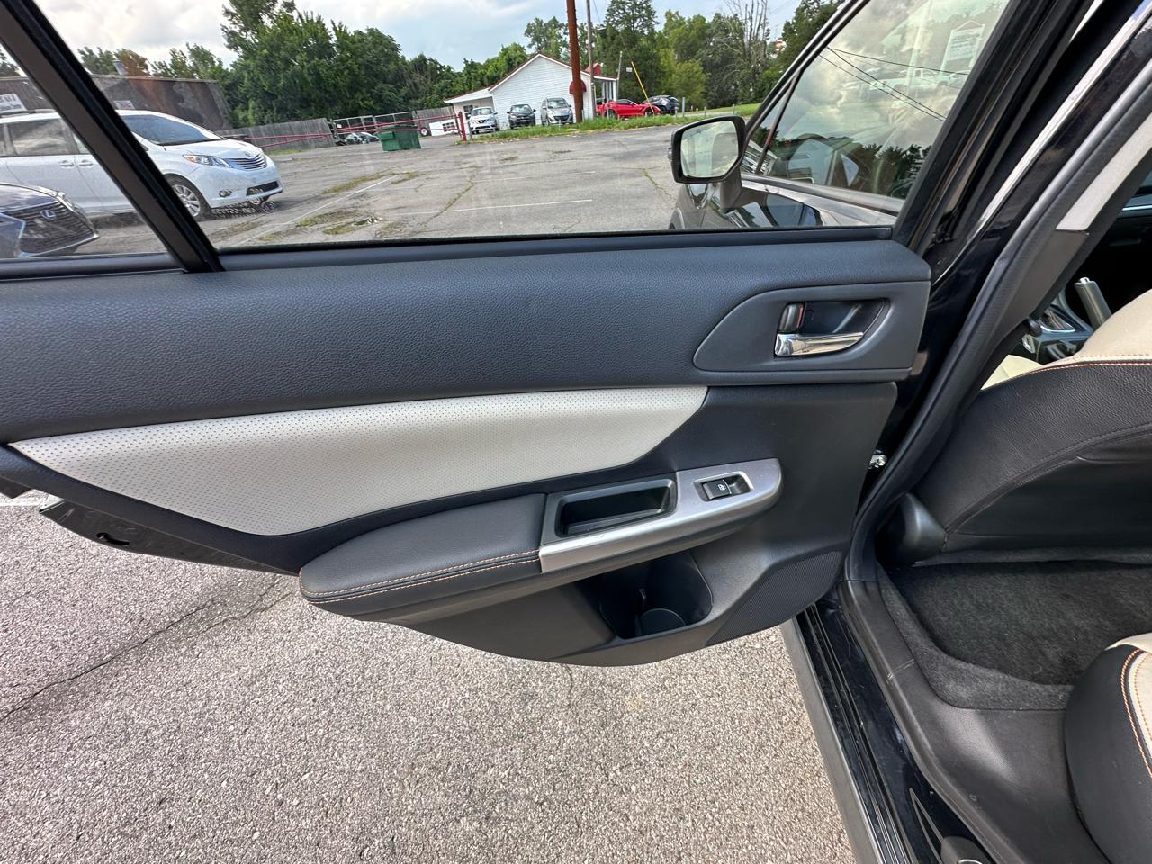 Subaru Crosstrek 2.0i Limited PZEV CVT 2016