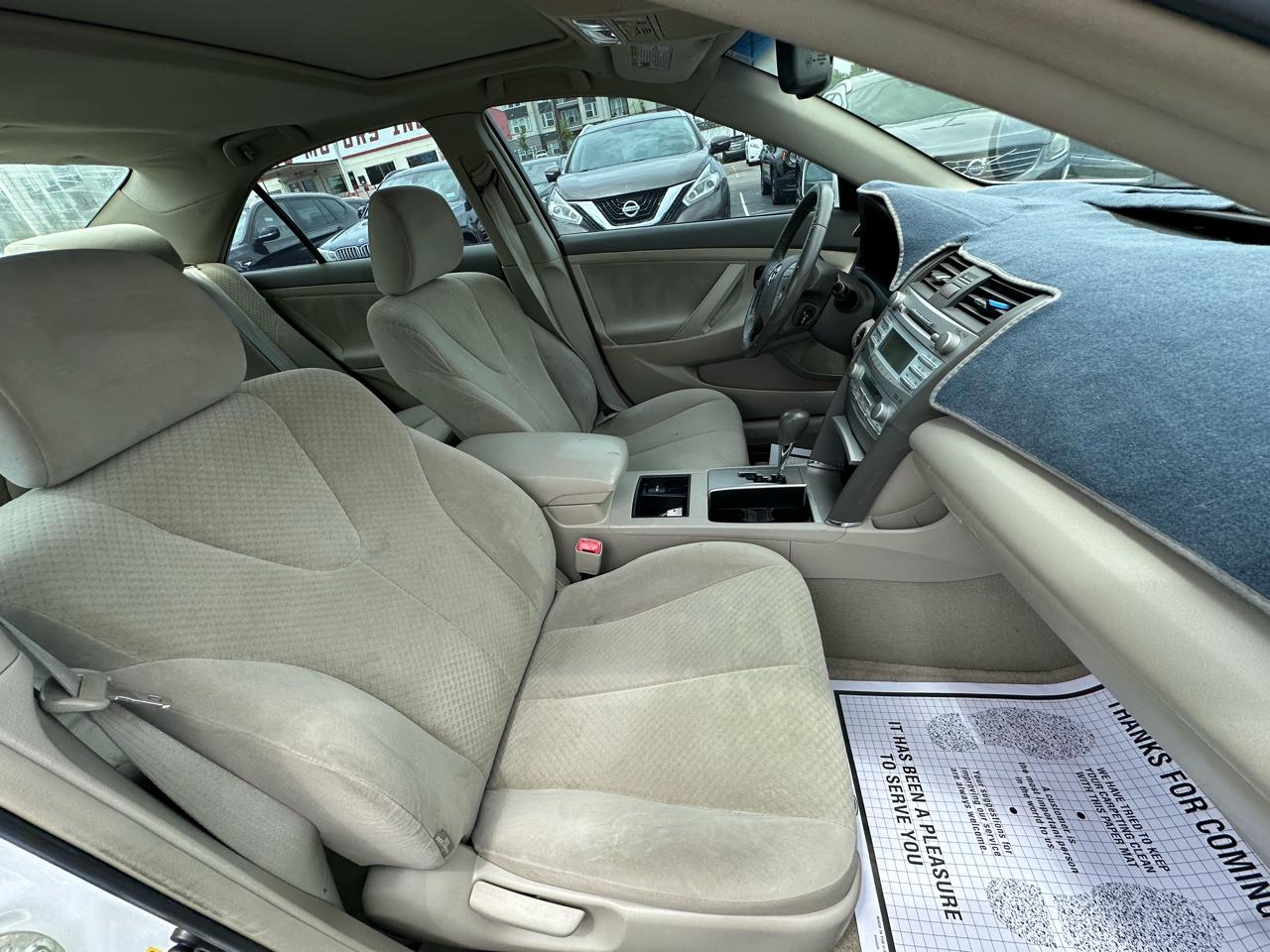 Toyota Camry Hybrid Sedan 2008