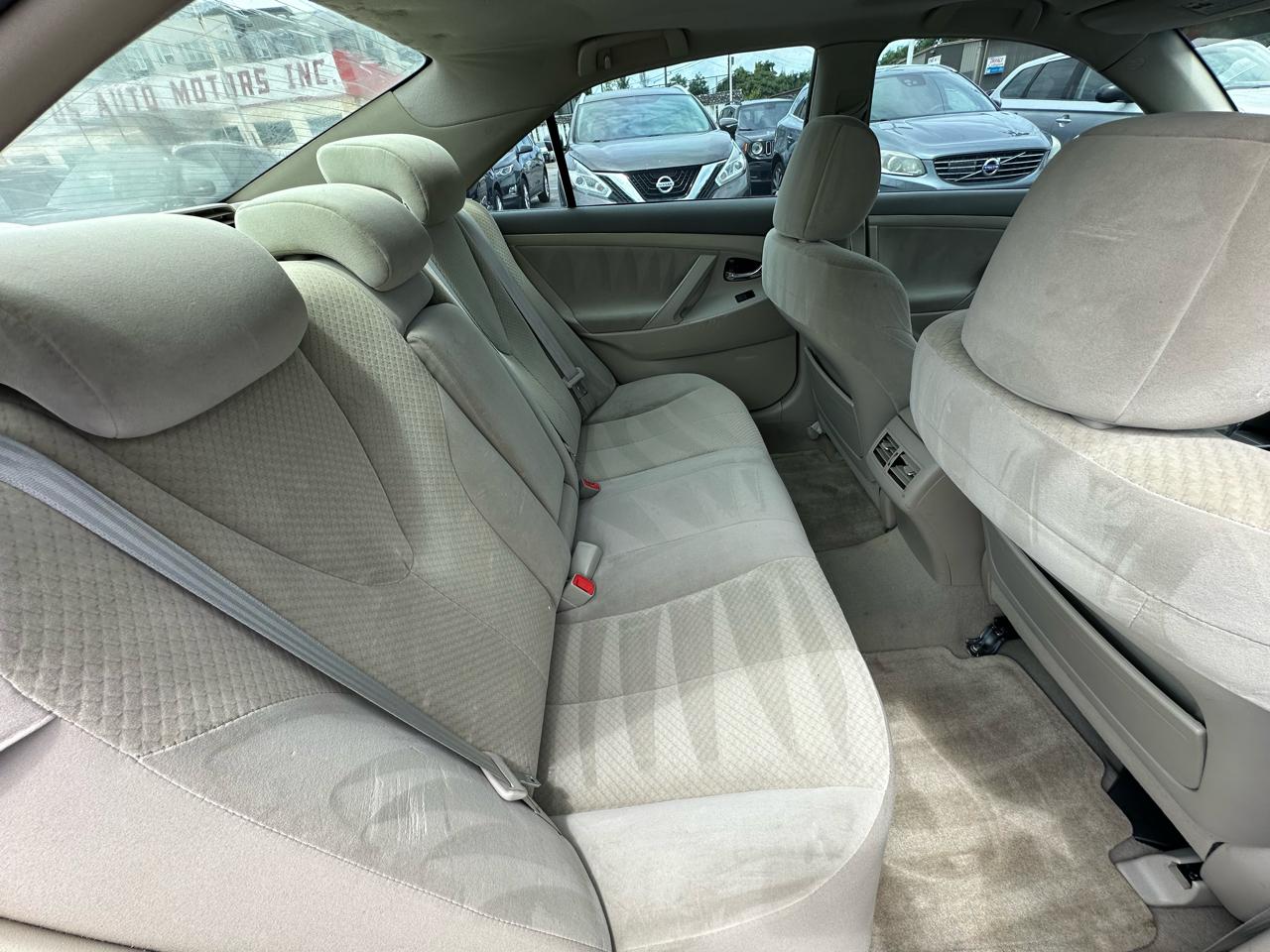 Toyota Camry Hybrid Sedan 2008
