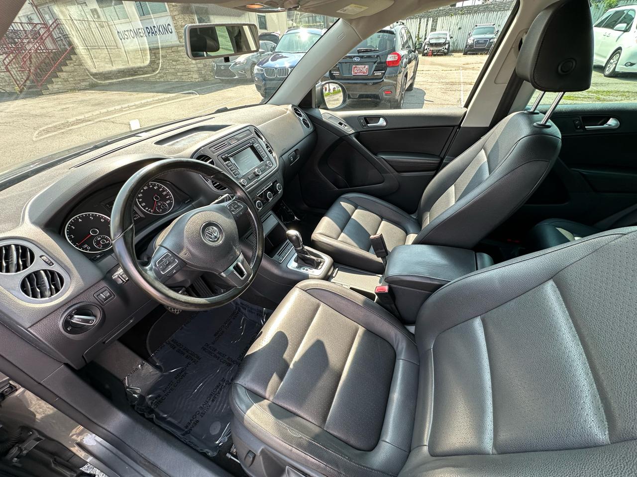 Volkswagen Tiguan S 4Motion 2012