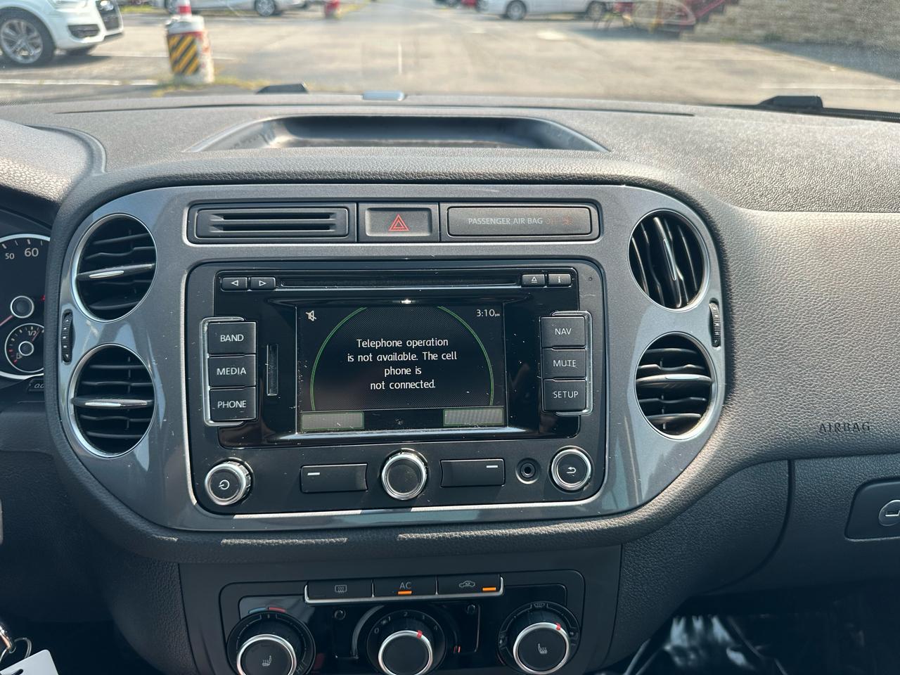 Volkswagen Tiguan S 4Motion 2012