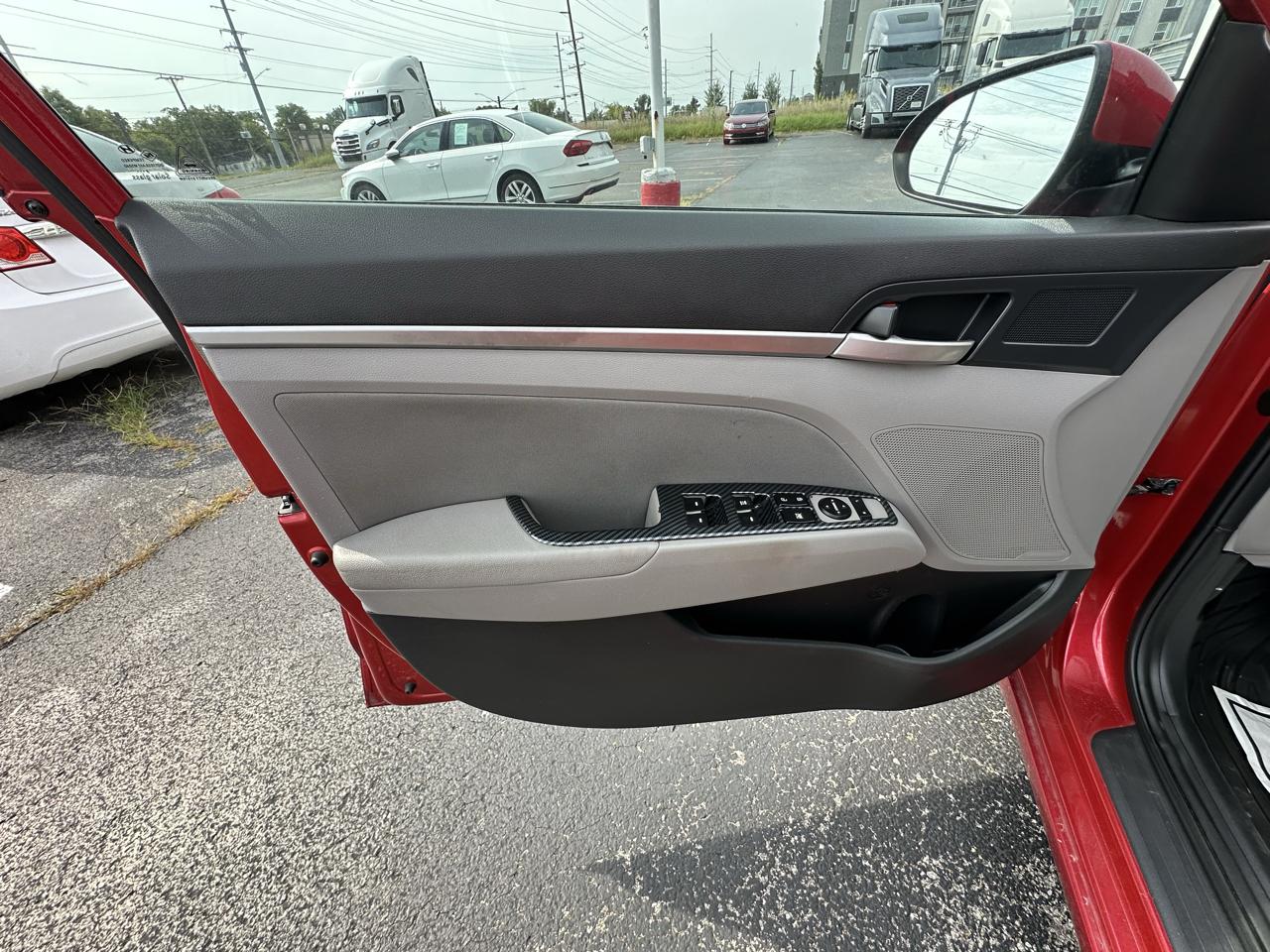 Hyundai Elantra Limited 2020