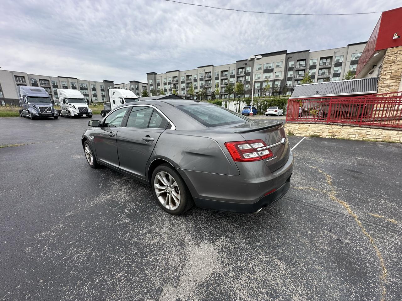 Ford Taurus SEL FWD 2013