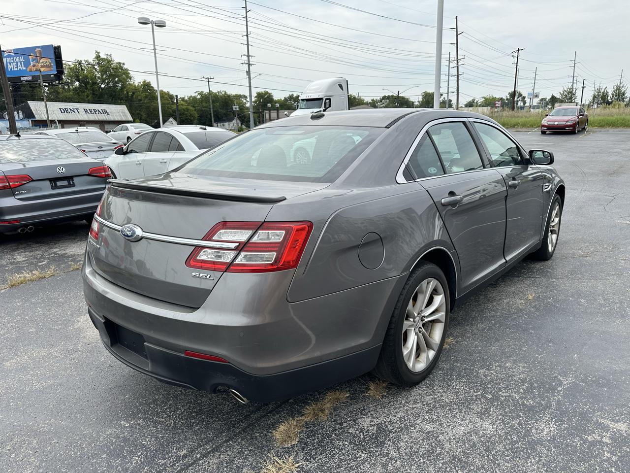 Ford Taurus SEL FWD 2013