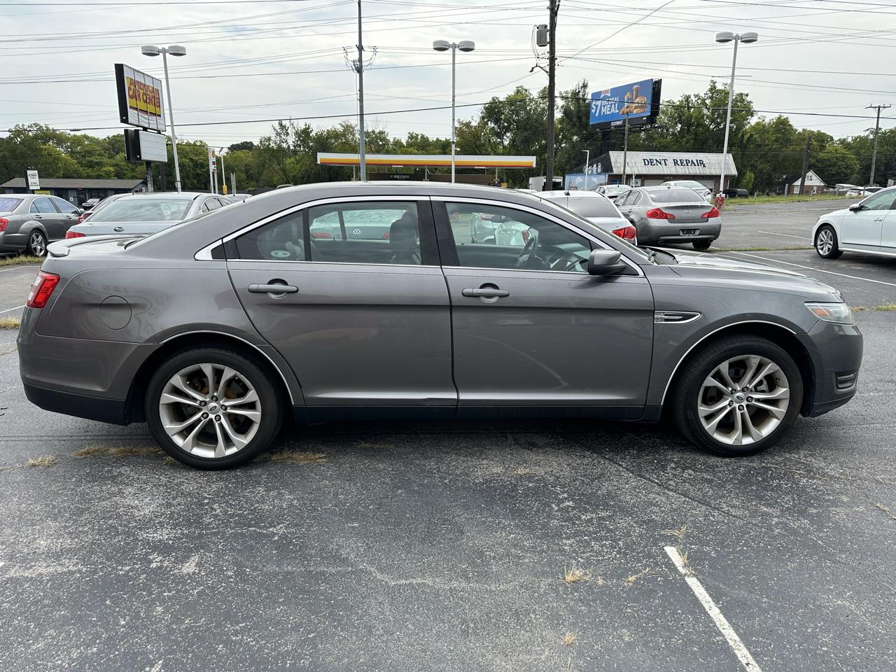 Ford Taurus SEL FWD 2013