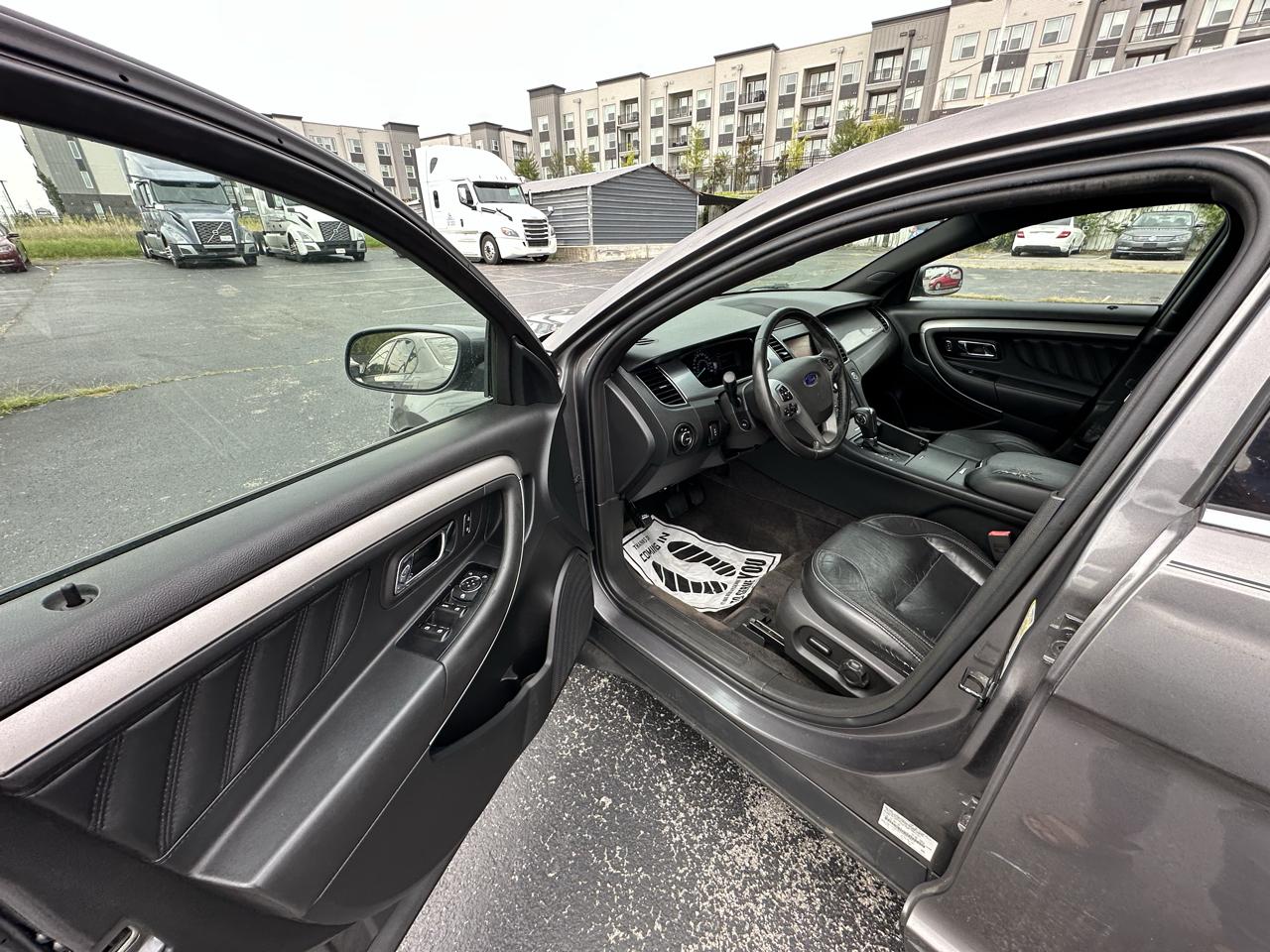Ford Taurus SEL FWD 2013