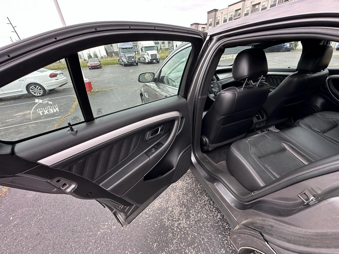 Ford Taurus SEL FWD 2013