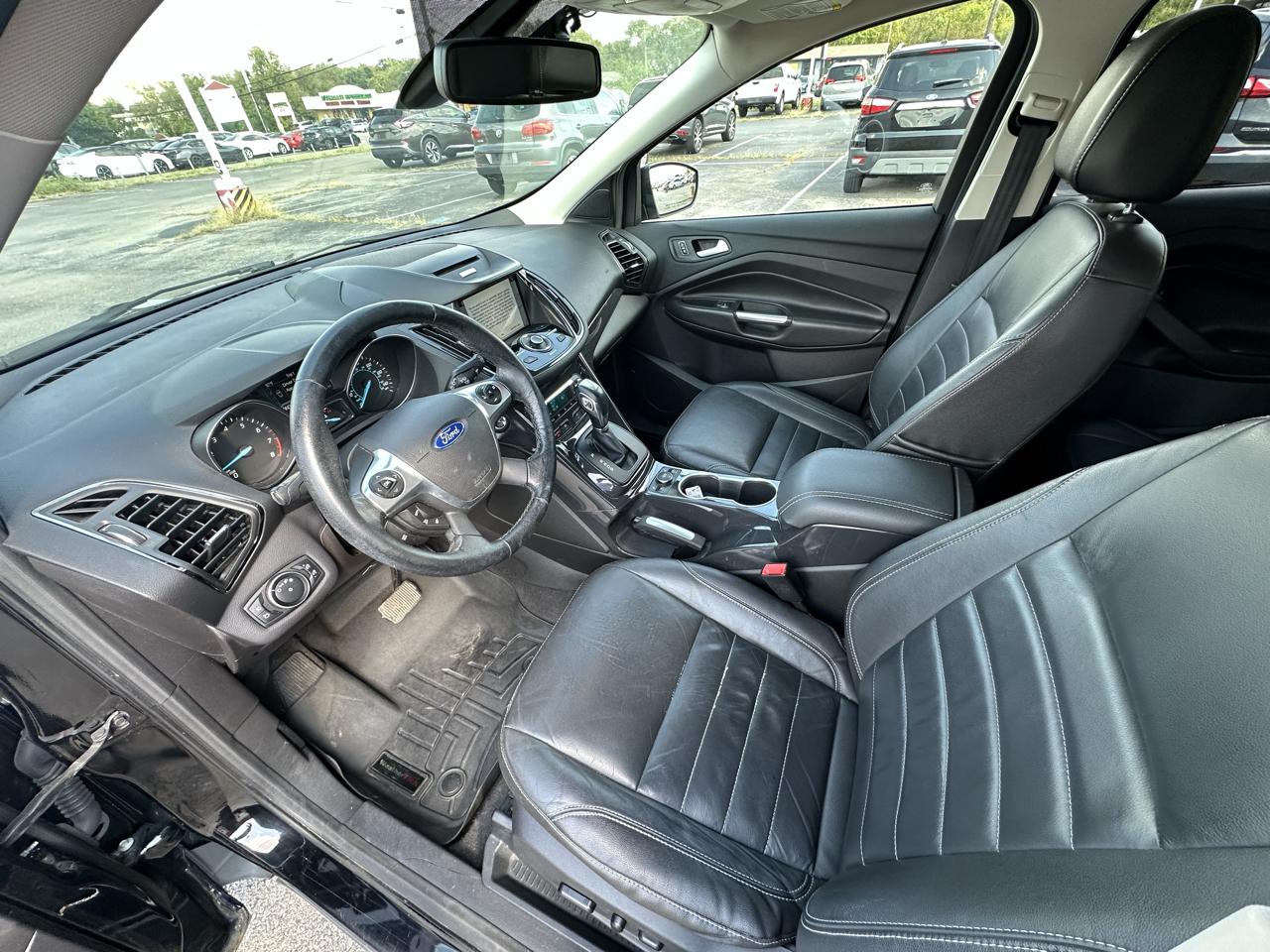 Ford Escape Titanium 4WD 2016
