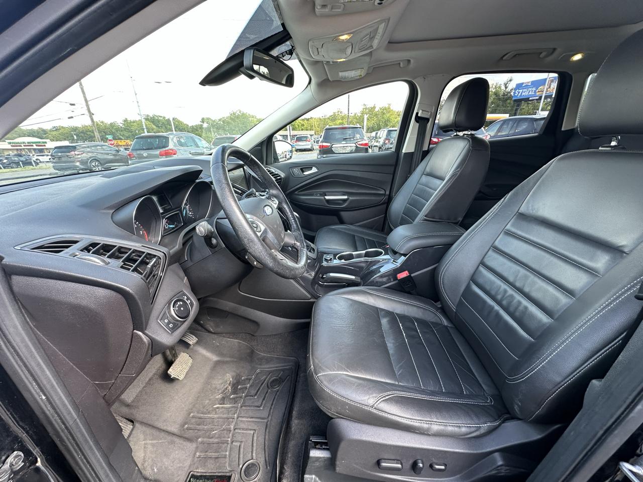 Ford Escape Titanium 4WD 2016