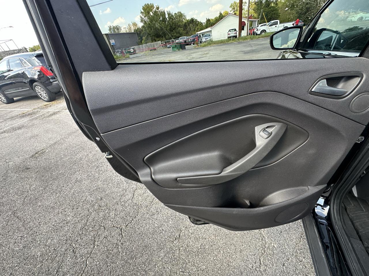 Ford Escape Titanium 4WD 2016