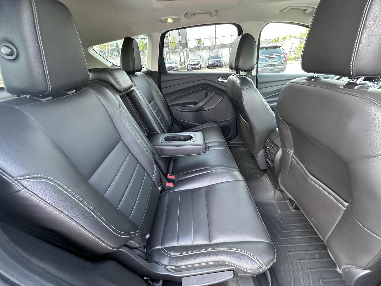 Ford Escape Titanium 4WD 2016