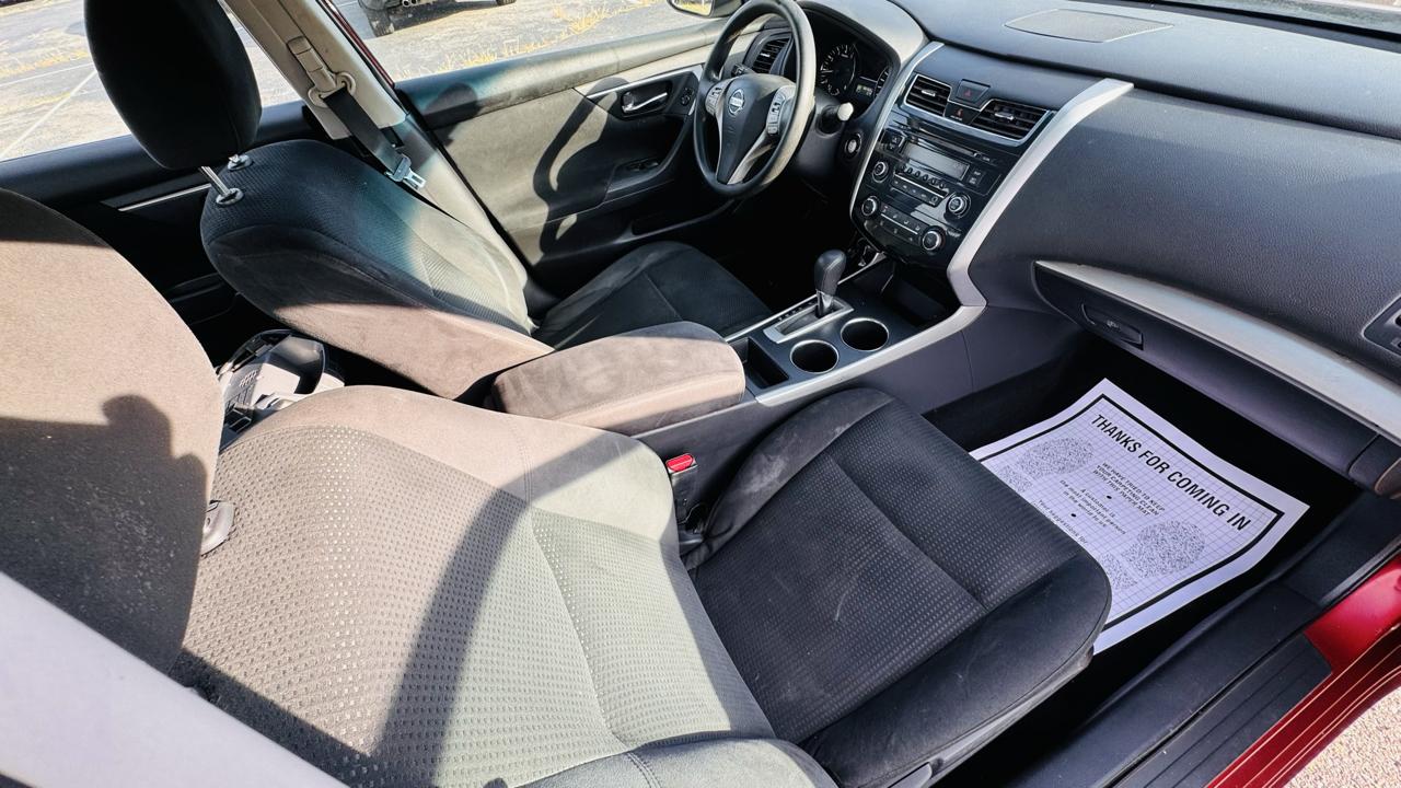 Nissan Altima 2.5 S Sedan 2015