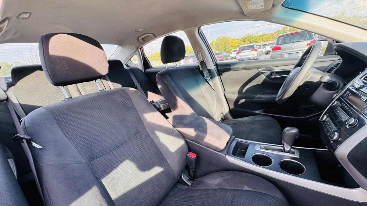 Nissan Altima 2.5 S Sedan 2015