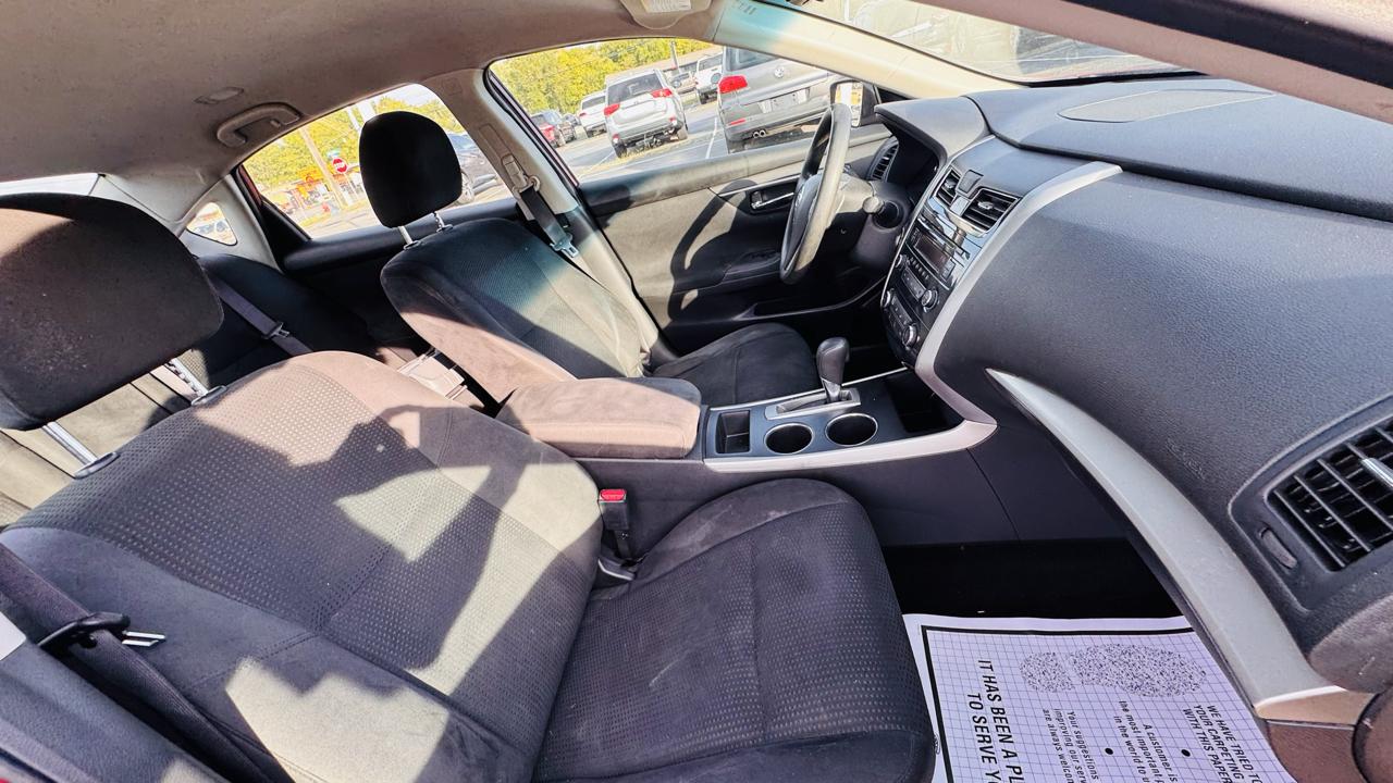 Nissan Altima 2.5 S Sedan 2015