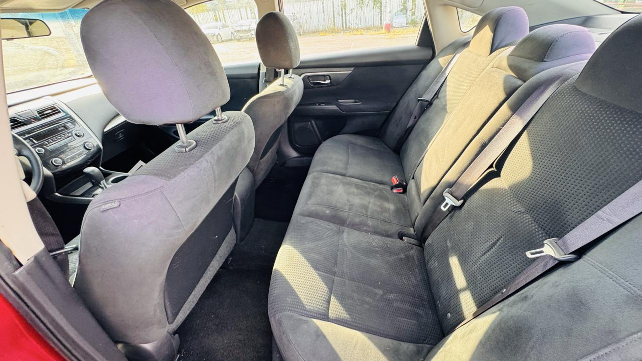 Nissan Altima 2.5 S Sedan 2015
