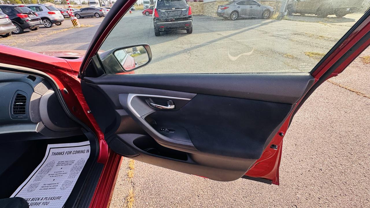Nissan Altima 2.5 S Sedan 2015