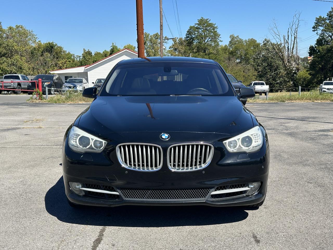BMW 5-Series Gran Turismo 550i 2011